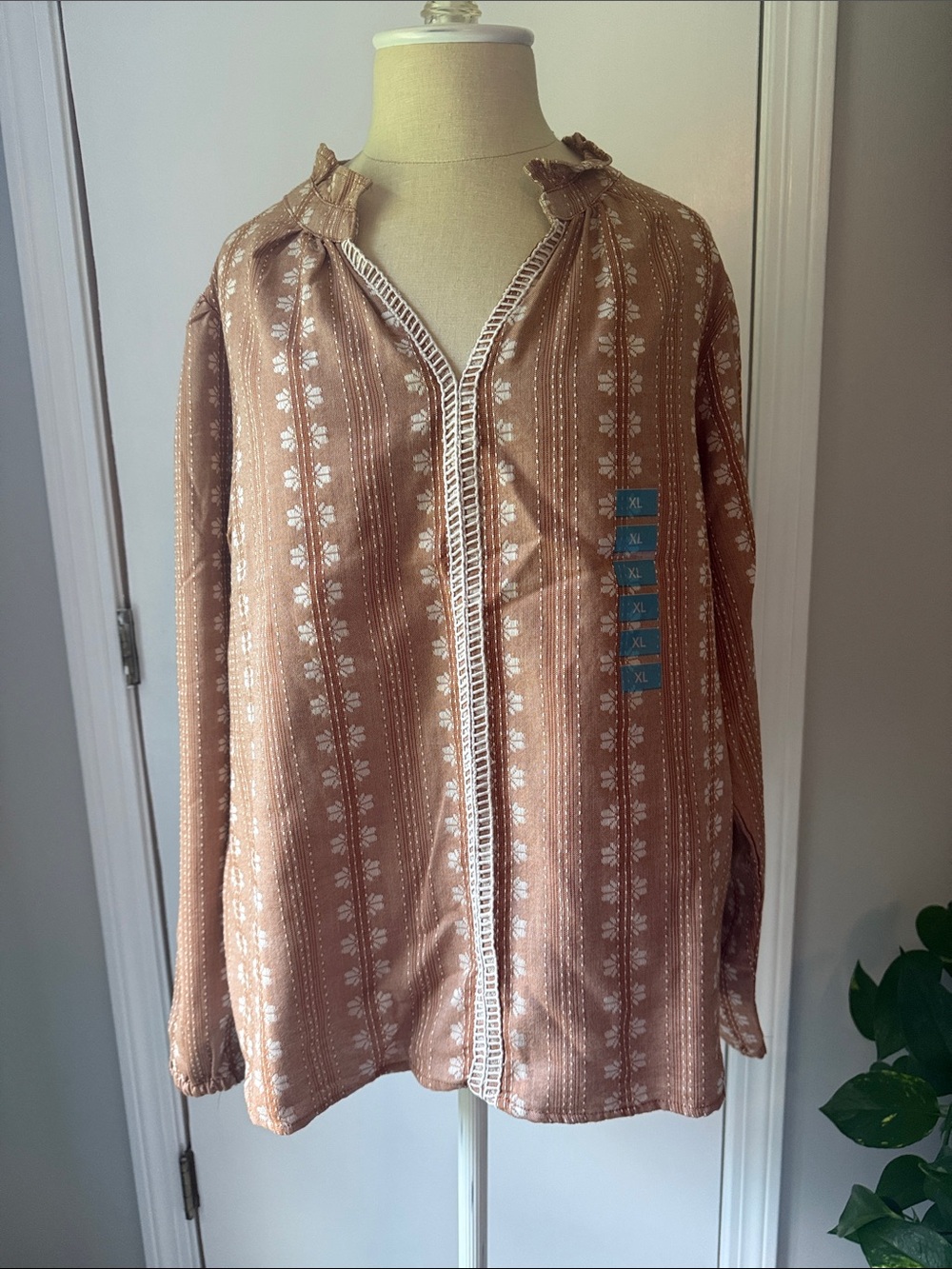 Nine West Embroidered Blouse, new with sticker tag